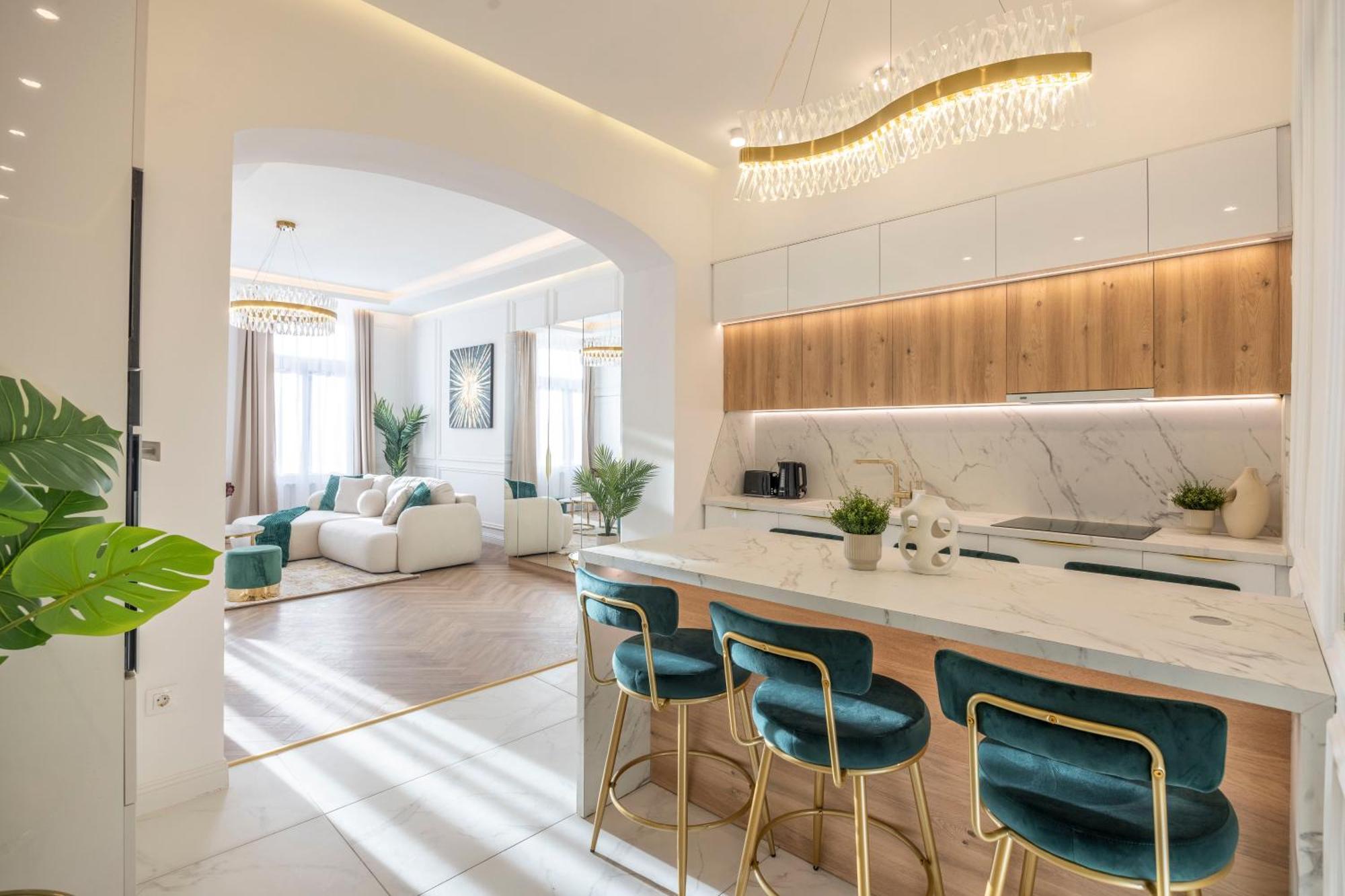 Luxurious Charming E47 Center By Prestige Homes Будапешт